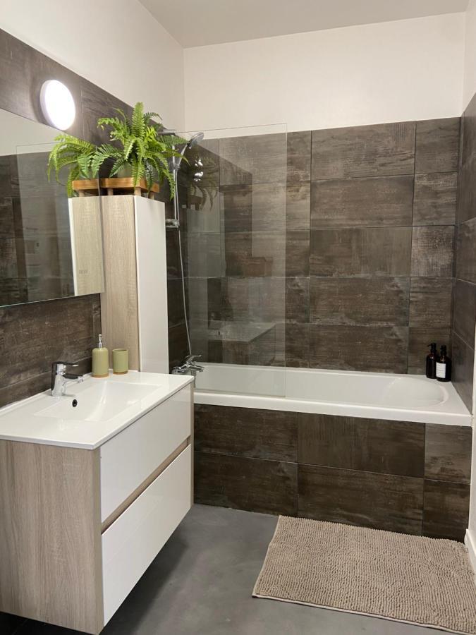 Appartement T2 Proche De La Gare Bourg En Bresse Zewnętrze zdjęcie
